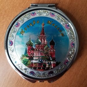 souvenir mirror with Moscow view